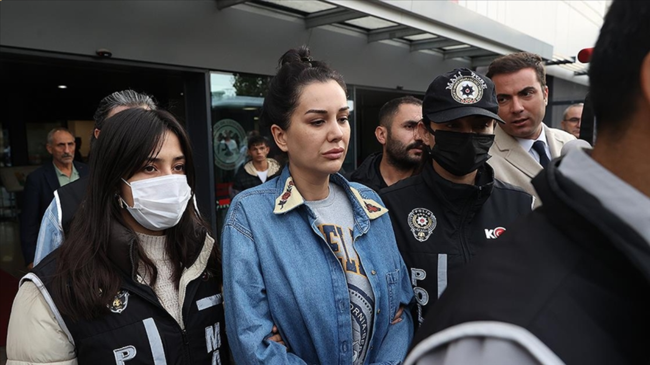 Dilan Polat’a bir dava daha: 'Kadına karşı tehdit' ve 'hakaret' suçlarından 7 yıla kadar hapis isteniyor