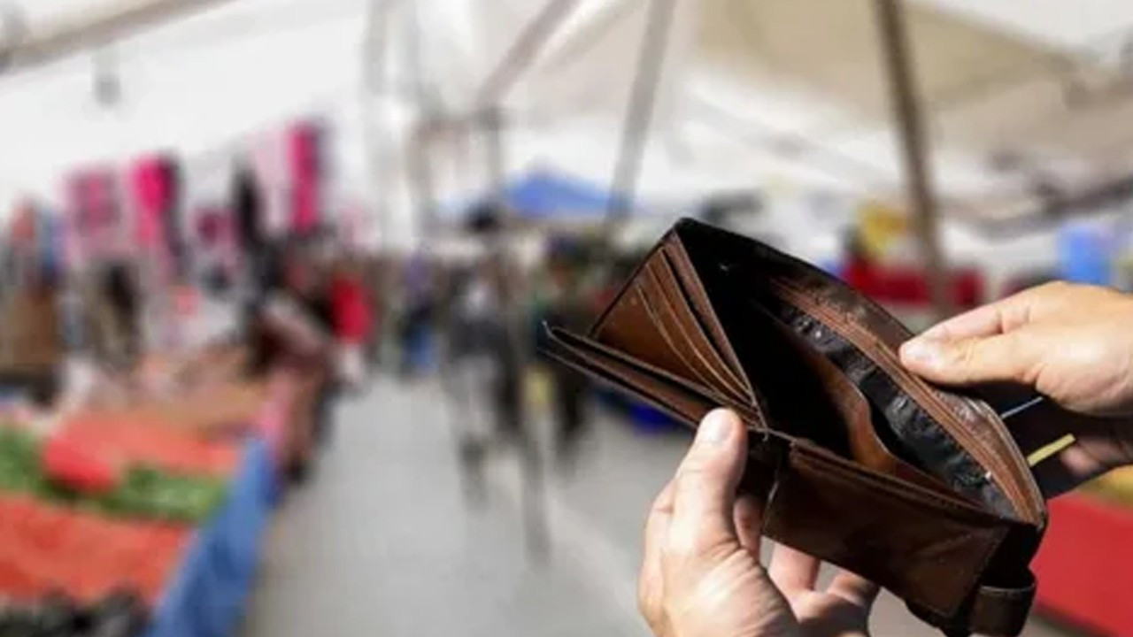 Emeklilere de asgari ücretlilere de zam yok!