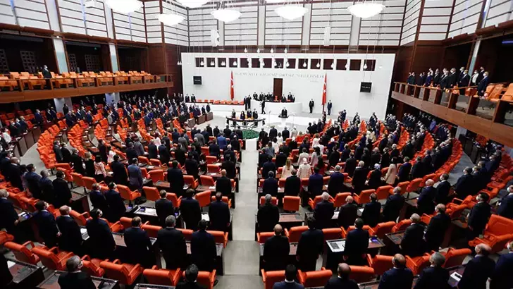 Meclis yarın açılıyor: Gündemde neler var?