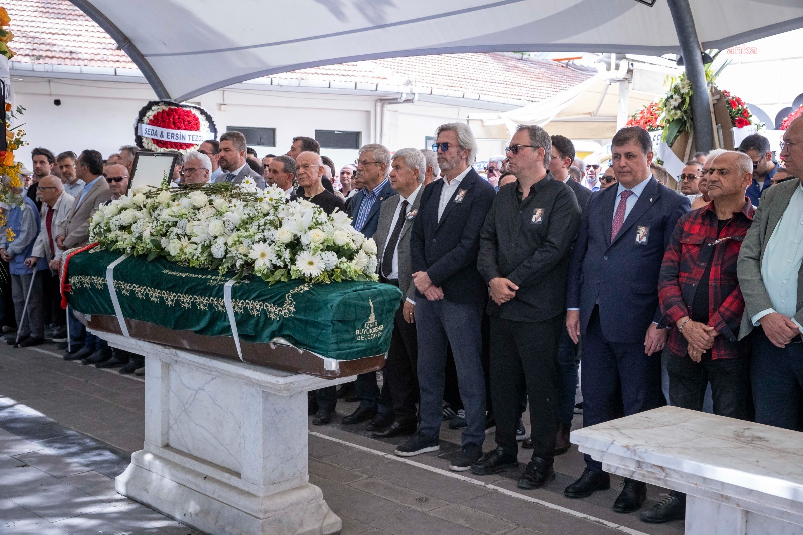 İzmir Büyükşehir Belediye Başkanı Tugay, Mine Piriştina’nın cenaze törenine katıldı