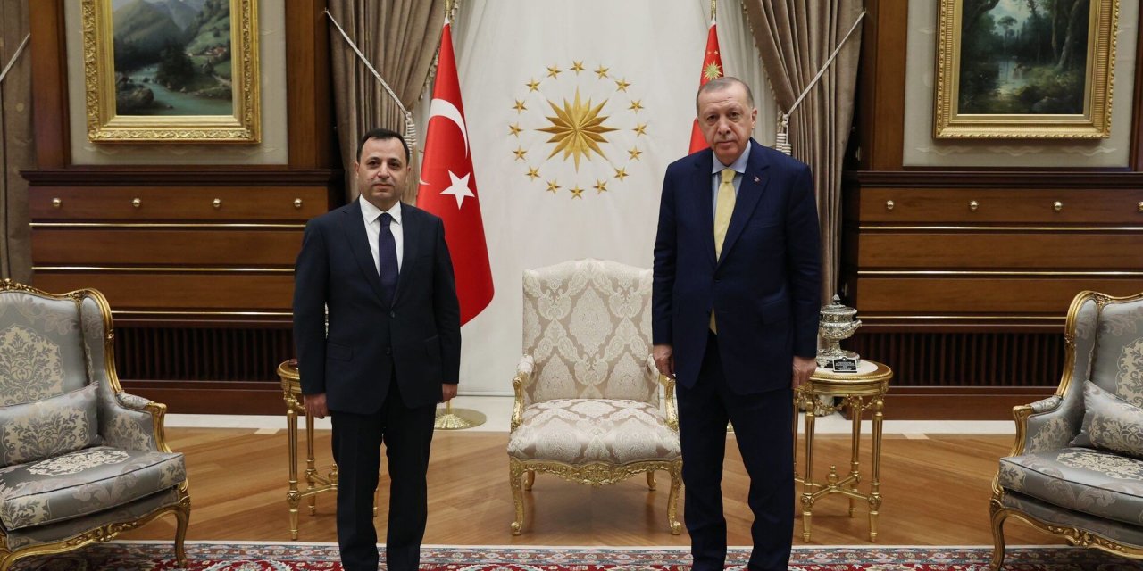 Cumhurbaşkanı, Anayasa Mahkemesi Başkanı Arslan ile görüştü