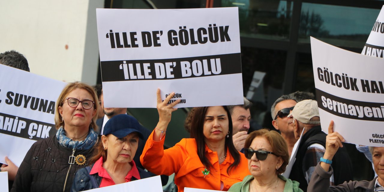 Tanju Özcan'ın eşi belediyeye karşı protestolara katıldı