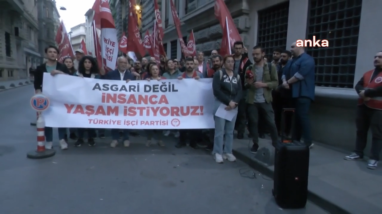 TİP'ten Merkez Bankası önünde 'asgari ücret' eylemi: Ara zam gelmezse iktidarın yakasına yapışacağız