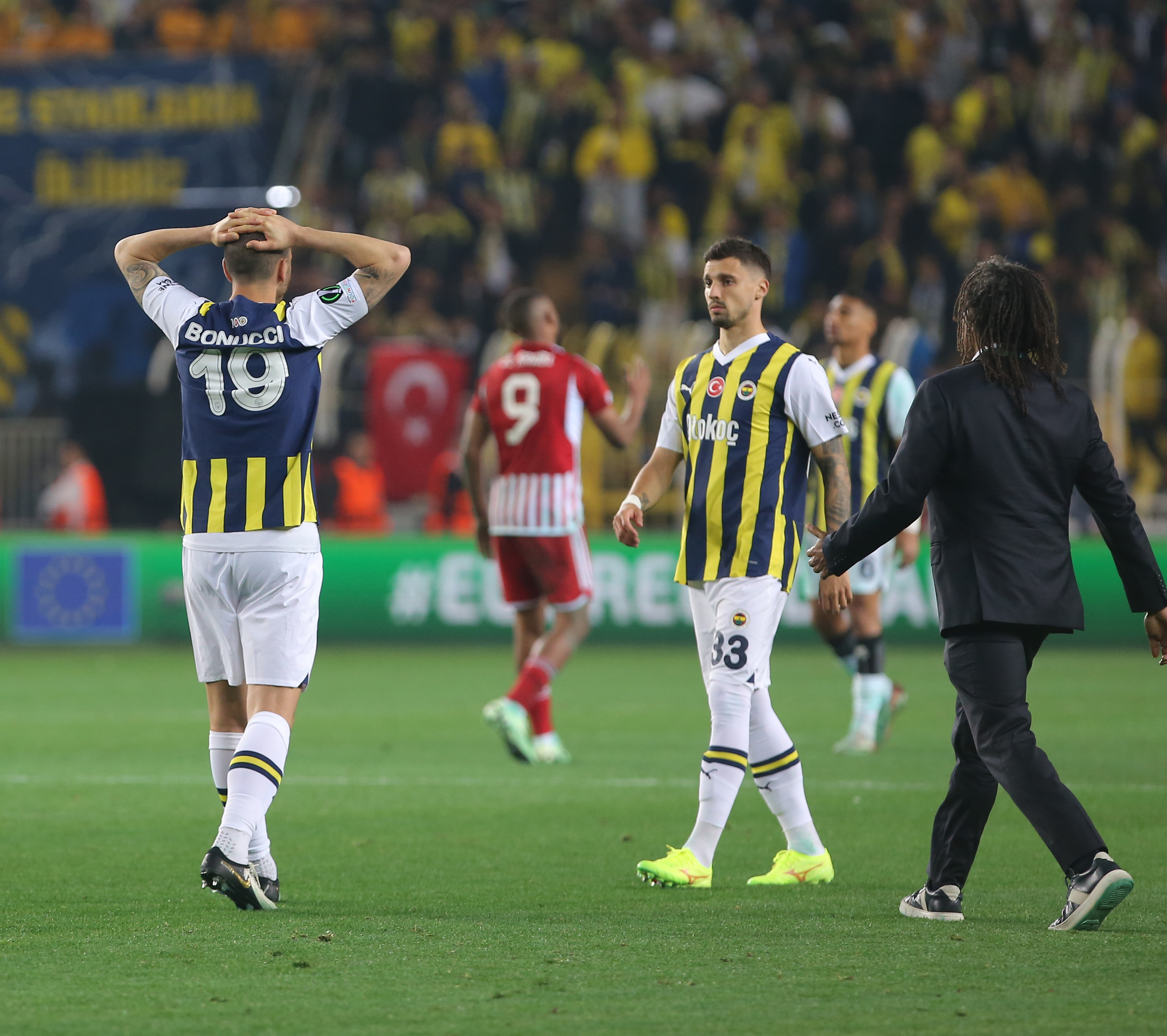 Fenerbahçe neden turu geçemedi? Spor basını Olympiakos maçını yorumladı