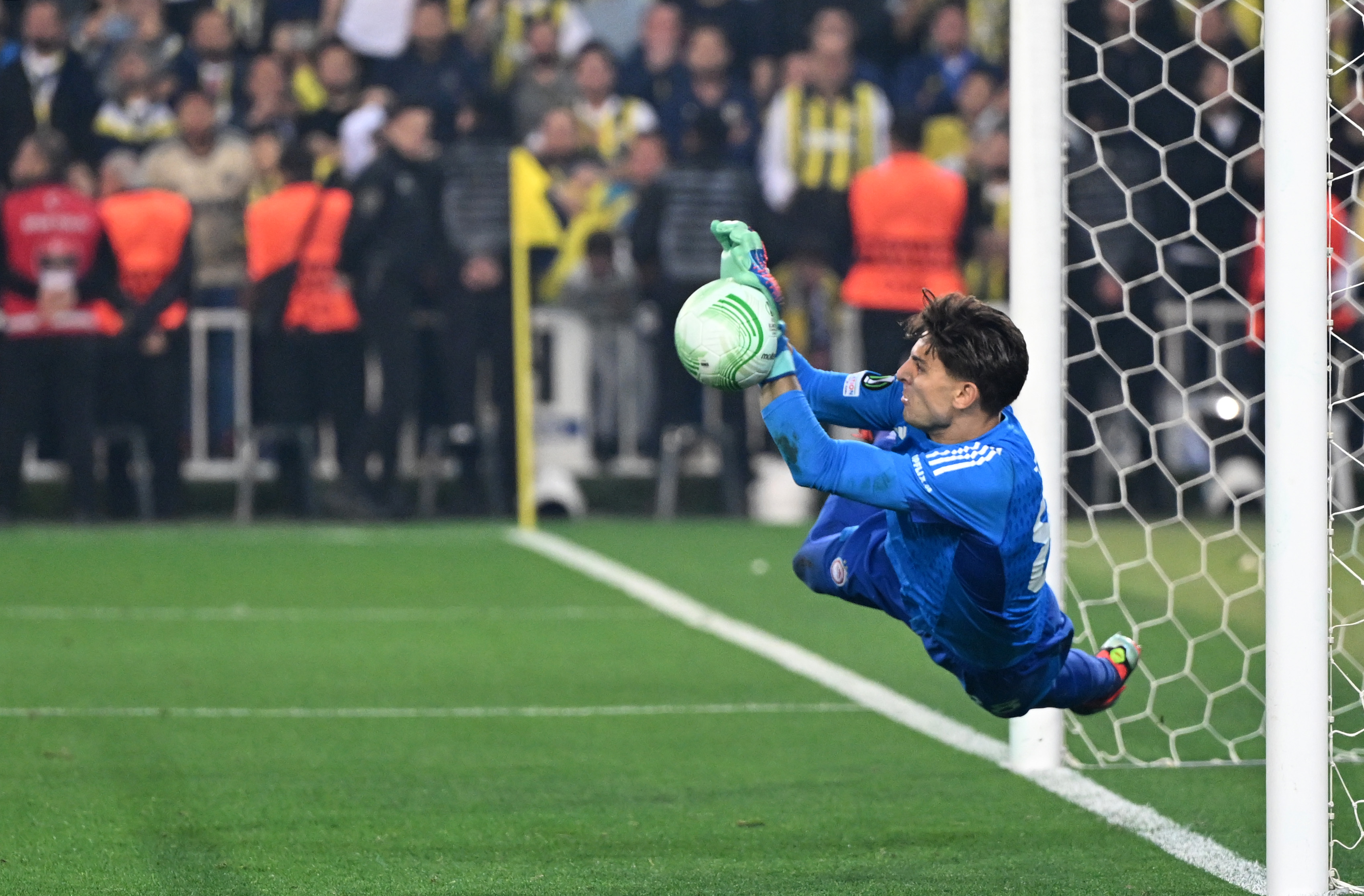 Fenerbahçe'nin 3 penaltısını kurtaran Yunan kaleci konuştu