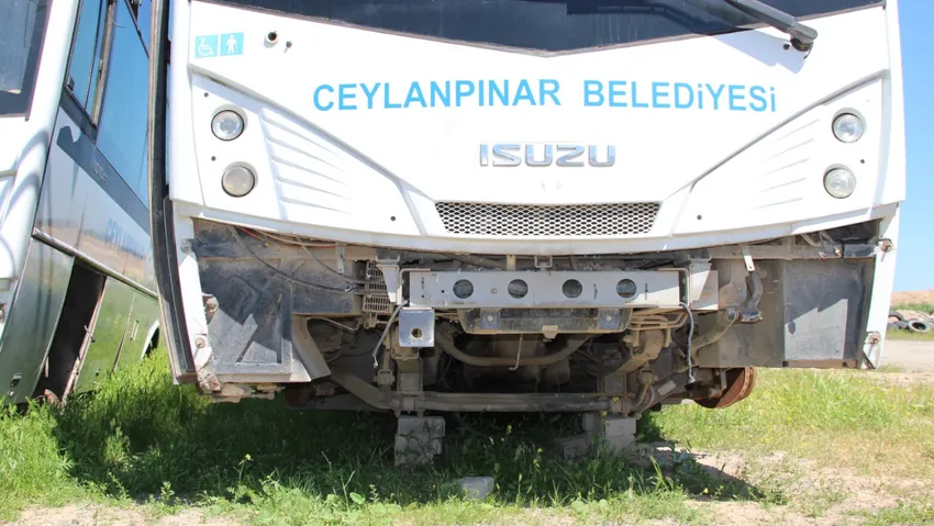 AKP’den DEM Parti’ye geçmişti: Ceylanpınar Belediyesi’ne ait araçların motorları sökülmüş