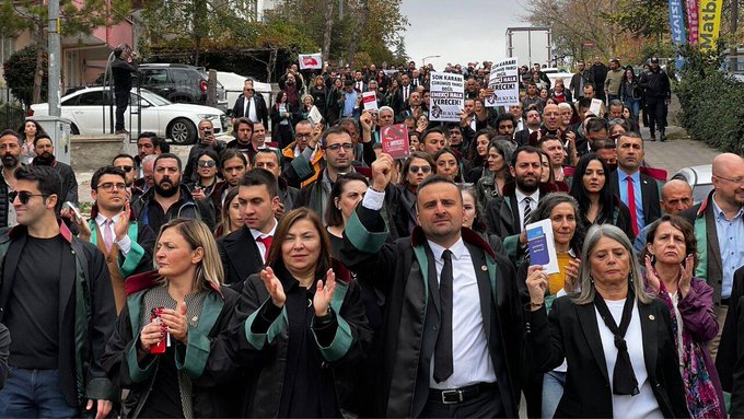 Avukatlar 'Büyük Savunma Yürüyüşü' için hazırlanıyor