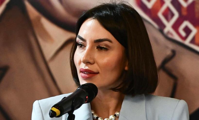 Aşık Veysel'in torunu Hür, ABB'de CHP'li grup sözcüsü oldu