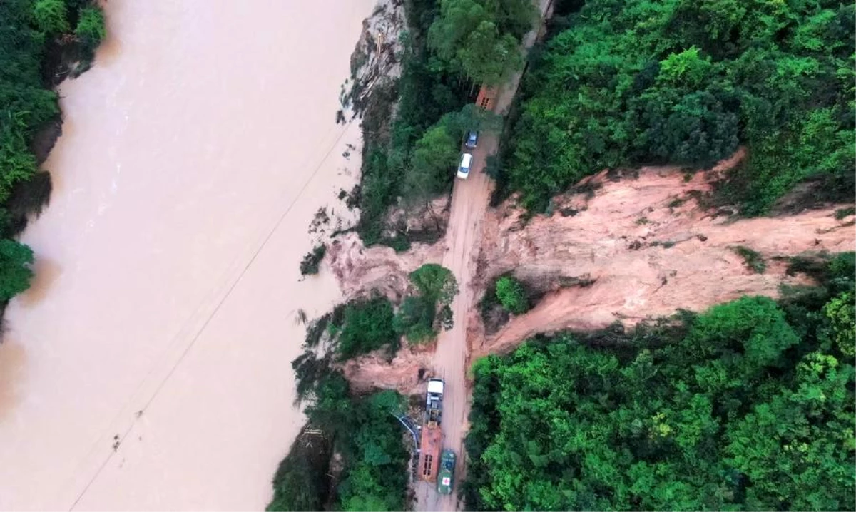 Çin'de şiddetli yağışlar sonucu 11 kişi kayboldu, 48 ev ağır hasar gördü