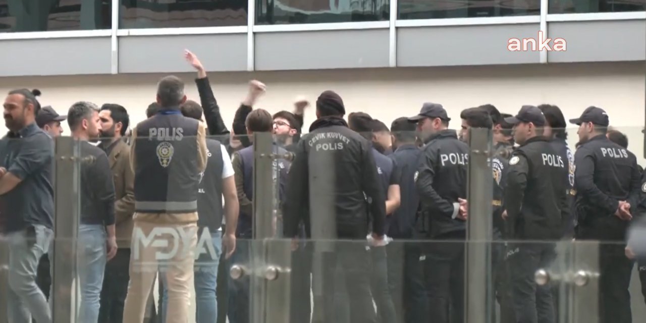 Steinmeier'e İstanbul'da Filistin protestosu