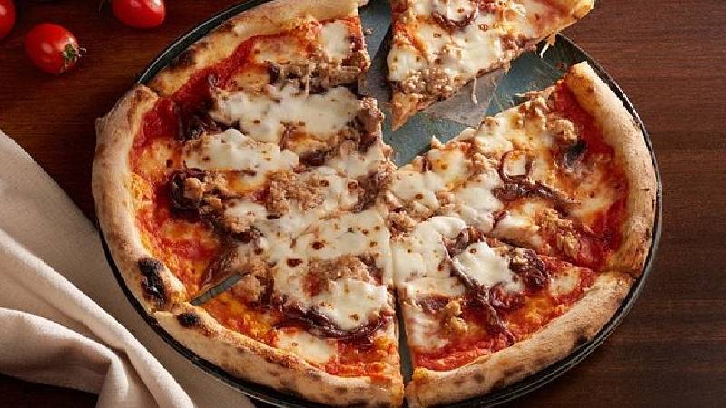 İtalya'da paket pizza ve dondurma yasaklanıyor