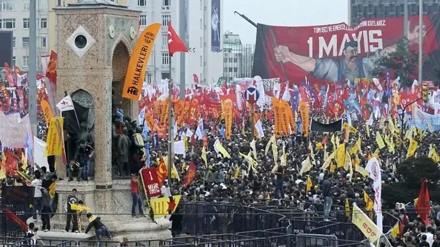 64 yazar ve sanatçı 1 Mayıs'ta Taksim Meydanı için çağrı yaptı