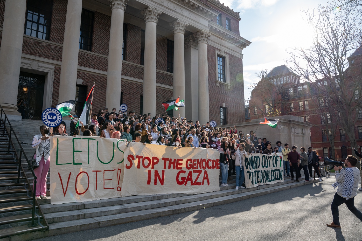 Türk üniversiteleri ve rektörlerden ABD’de Gazze’deki vahşeti protesto eden üniversite öğrencilerine yönelik şiddete tepki