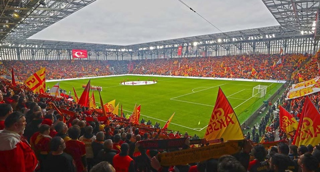 Göztepe, Süper Lig'i garantilese de kutlama yapmama kararı aldı