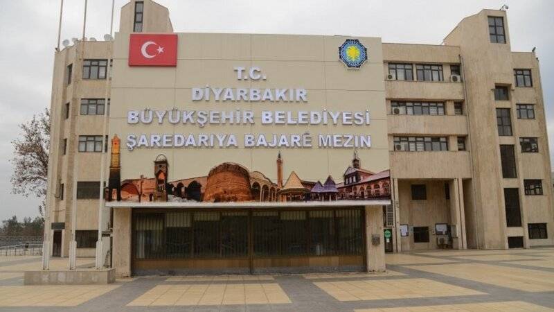 Diyarbakır Büyükşehir Belediyesi'ne inceleme başlatıldı