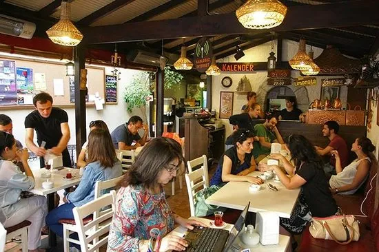 KDV genel uygulama tebliğindeki değişiklik Resmi Gazete'de yayımlandı: Kafe ve restoranlara KDV zammı!