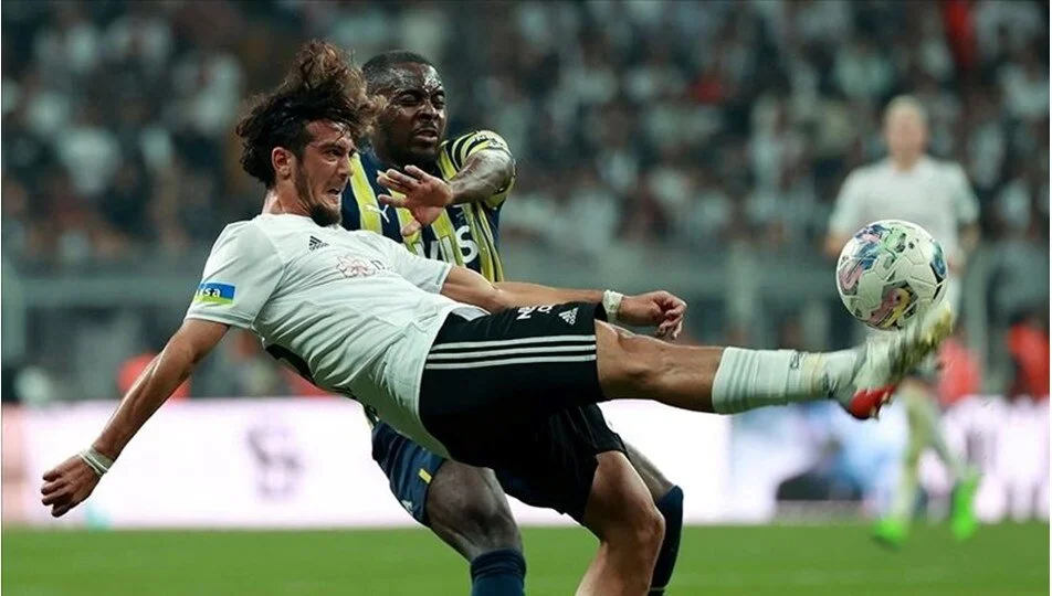 Fenerbahçe- Beşiktaş maçı saat kaçta, nerede? İlk 11'leri belli oldu, Dzeko ilk 11'de yok
