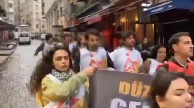 Taksim'de ilk eylem üniversite öğrencilerinden geldi