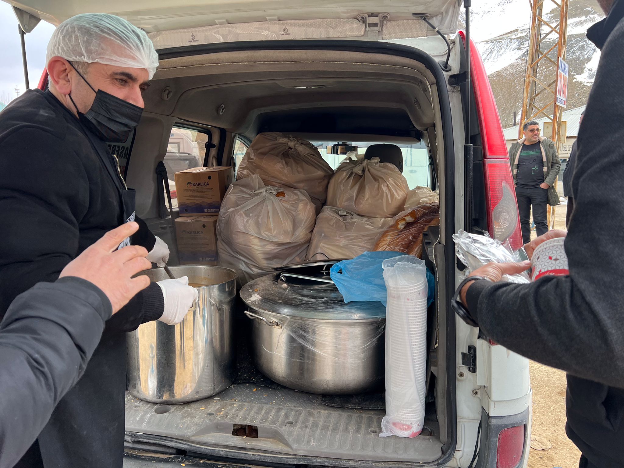 AK Parti milletvekili kazada yaralandı