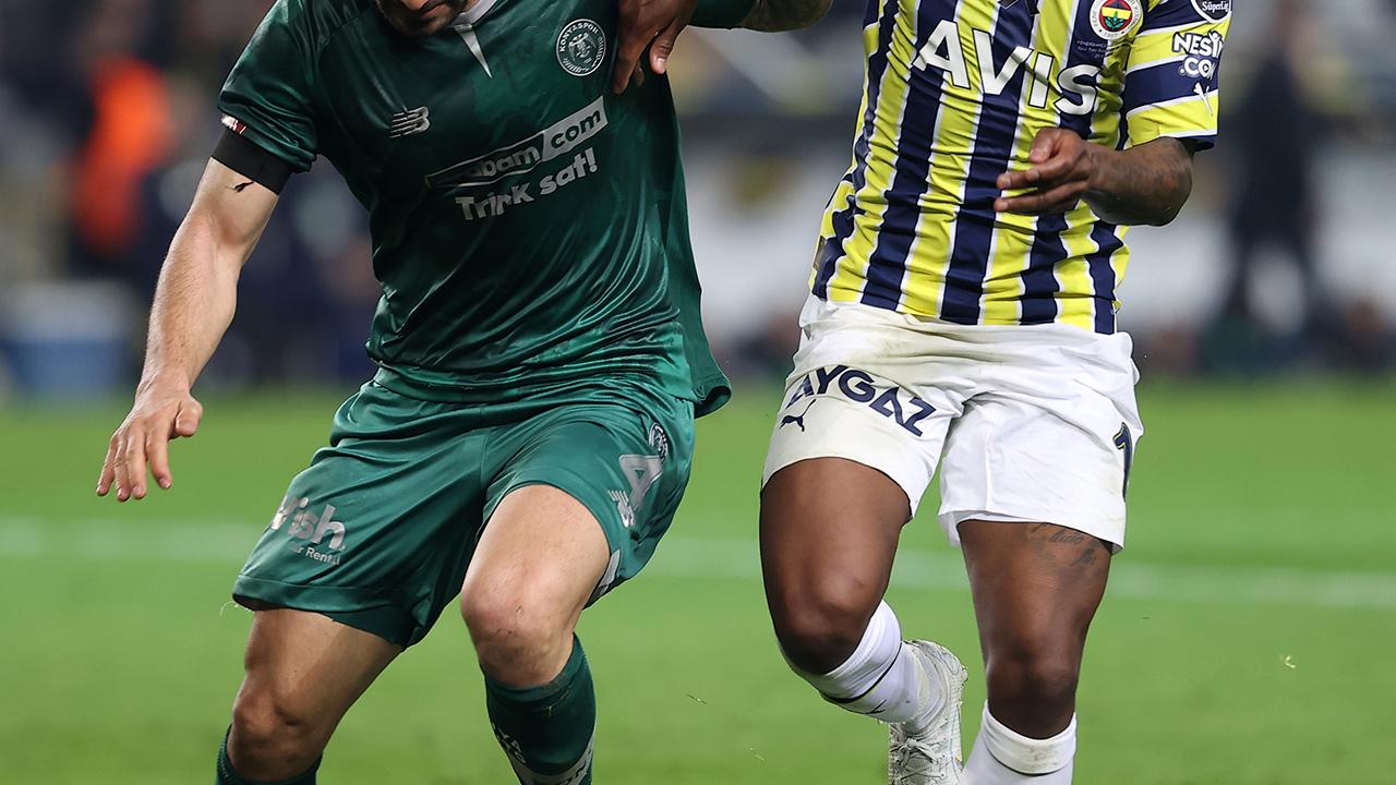 Fenerbahçe, Konyaspor'a konuk oluyor