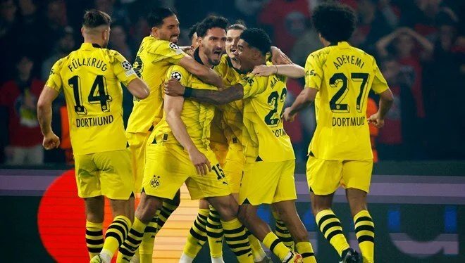 Devler Ligi'nde nefes kesen gece! PSG havlu attı, Dortmund final biletini kaptı