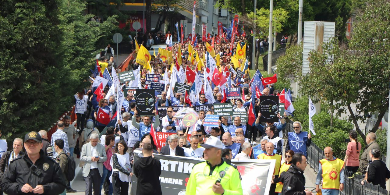 Samsun'da da eğitimciler İbrahim Okutgan'ın öldürülmesi sonrası iş bıraktı