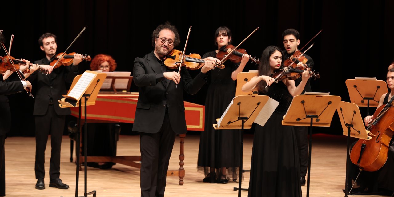 Türk Eğitim Vakfı 57. yılını TEV Türkiye Virtüözleri Oda Orkestrası Konseri ile kutladı