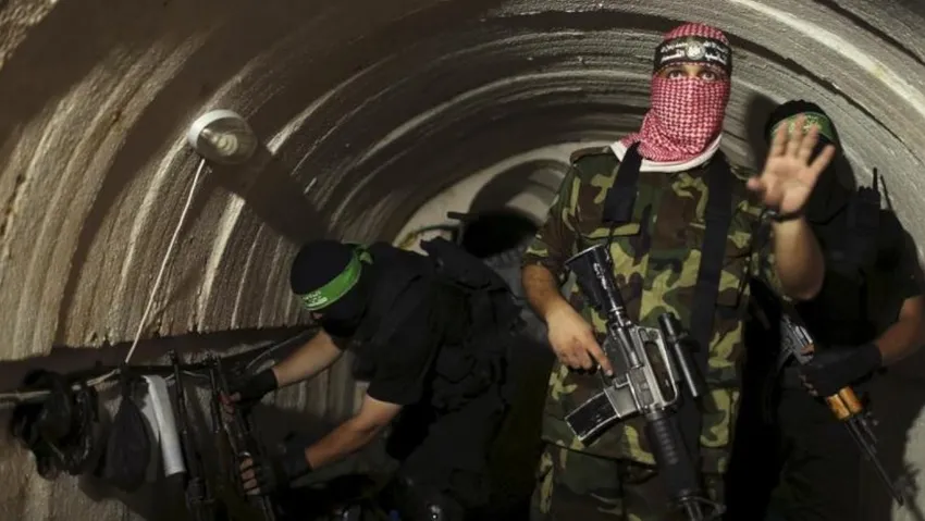 Hamas'tan rehine açıklaması: Esirleri koruyan grupla bağlantımız kesildi