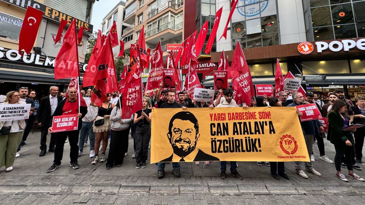 TİP üyeleri, Can Atalay için yürüdü:  'Bu iktidar artık bir azınlık iktidarıdır'