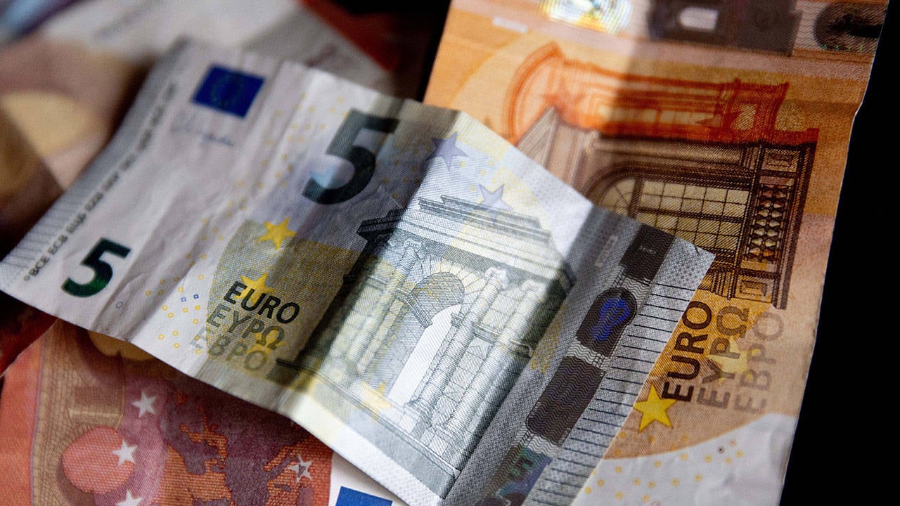 Avrupa Birliği ülkeleri euro para transferlerini hızlandıracak