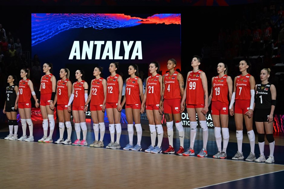 Türkiye - Hollanda voleybol maçı ne zaman, saat kaçta ve hangi kanalda? İşte detaylar...