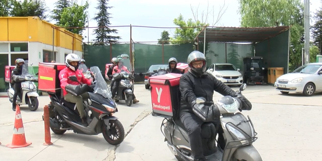 Ankara'da ve Edirne'de motokuryeler Ata Emre anısına konvoy yaptı
