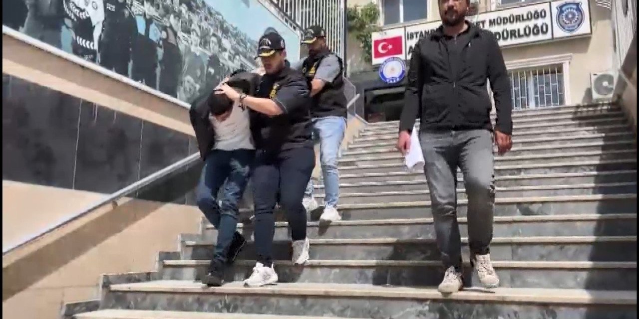 ATM'den para çeken turistleri yardım etme bahanesiyle dolandıran 3 şüpheli yakalandı