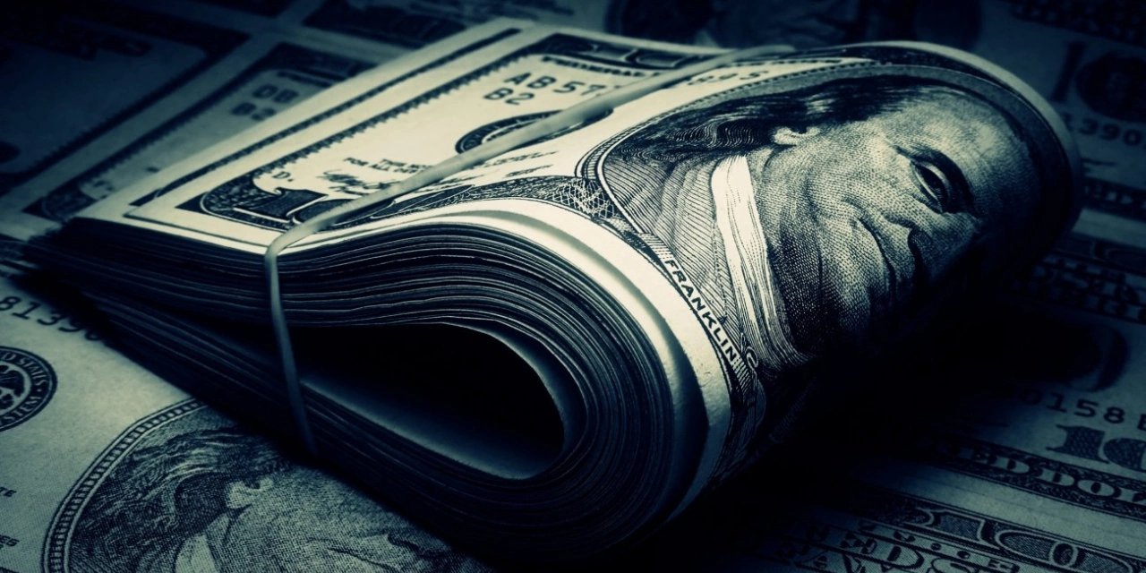 Doları olanın yüreğine inecek: Erdoğan'a yakın ekonomist kaç liraya düşeceğini açıkladı