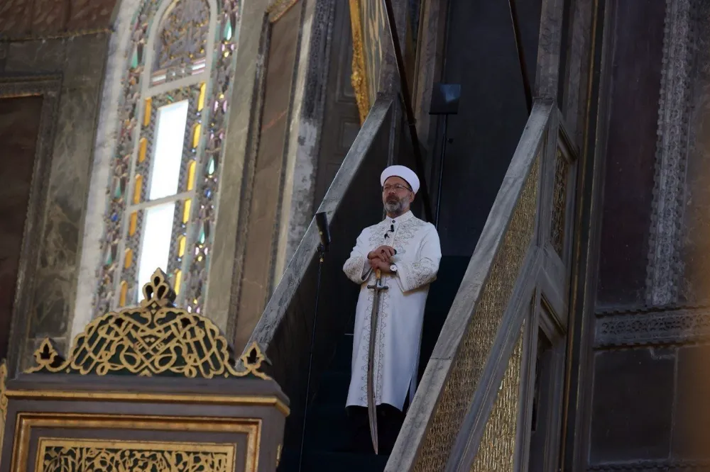 Ali Erbaş 7 yıllık görev süresince 42 ülke gezdi, Anıtkabir’e gitmedi