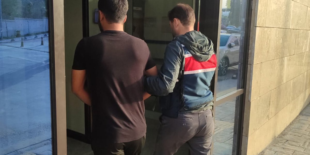 İzmir merkezli 9 ilde operasyon: 30 kişi gözaltına alındı