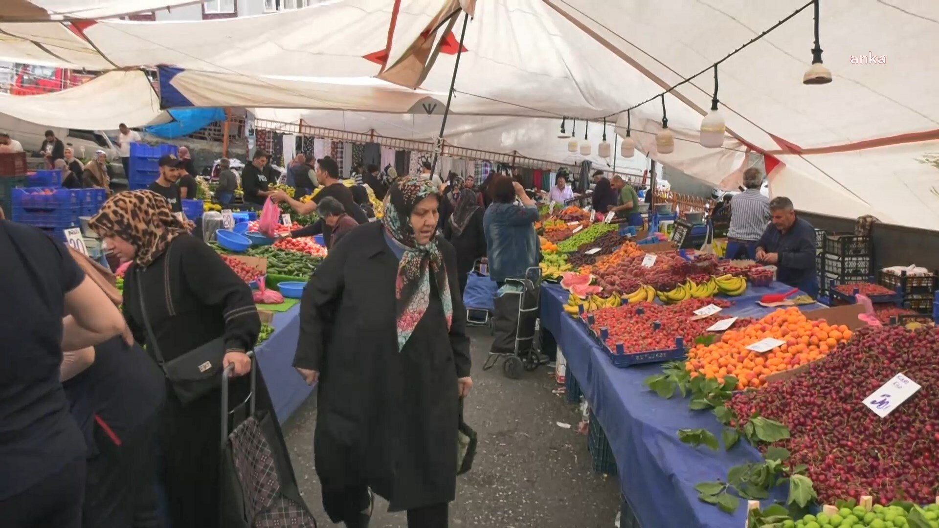 Yüksek enflasyon vatandaşın kalitesiz beslenmesine yol açtı: “insanlar çöpten sebze topluyor artık”