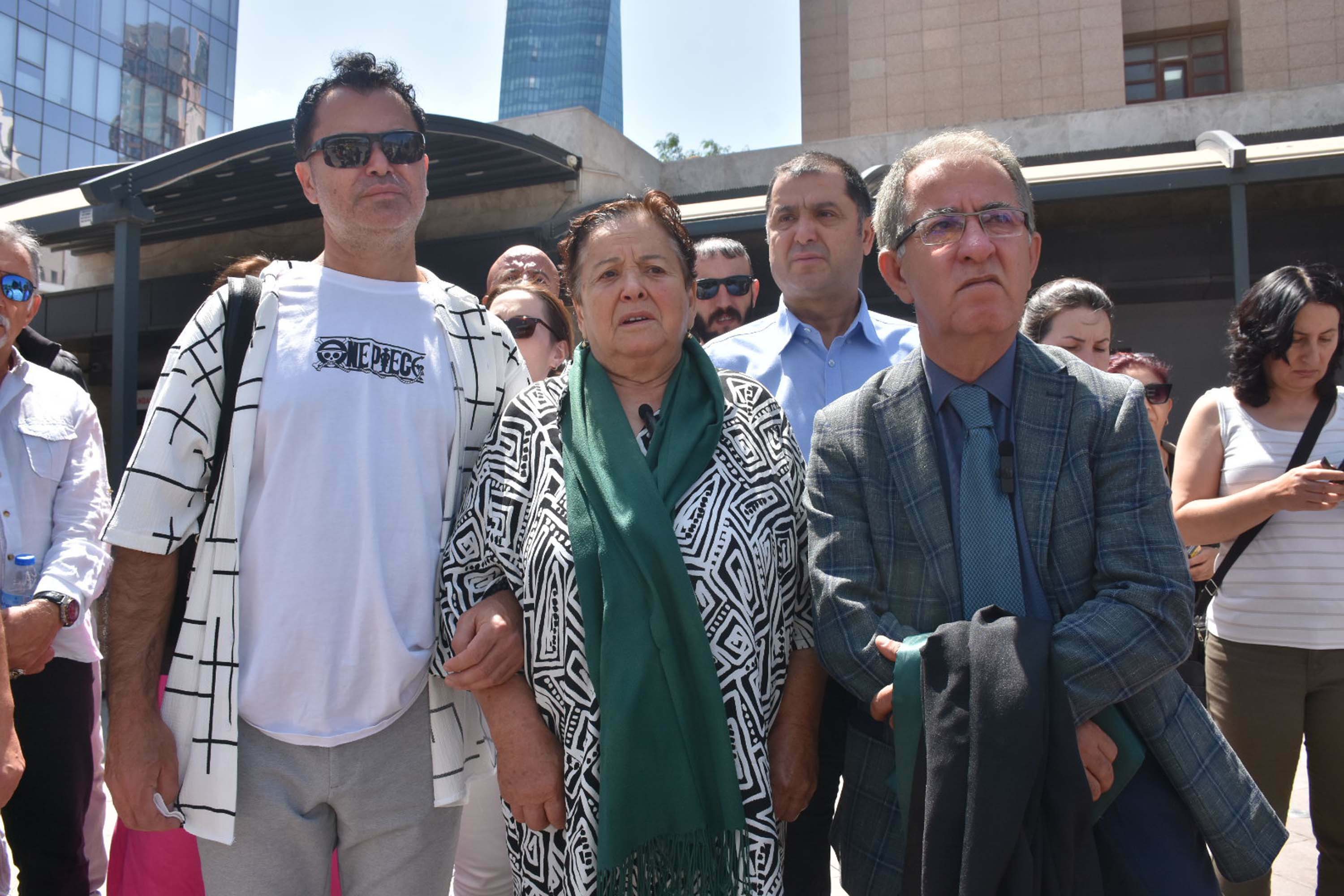 İzmir'de baba cinayetinde Devrim Gürkan'a ağırlaştırılmış ömür boyu hapis cezası