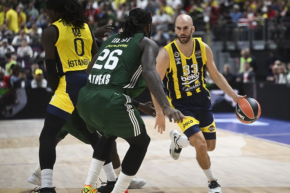 Fenerbahçe Beko,  Panathinaikos'a diş geçiremedi: Final şansı kaçtı