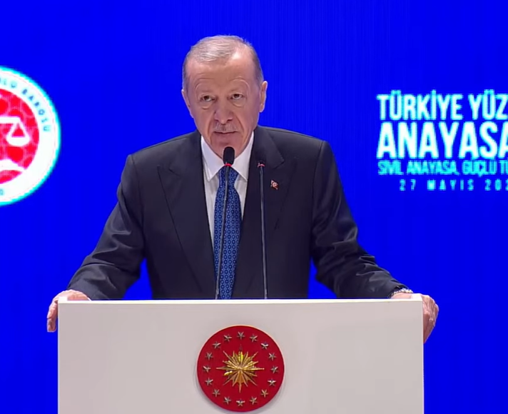 Erdoğan’dan muhalefete anayasa mesajı: Muhalefetteki muhataplarımızın da ısrarcı olmayacaklarını düşünüyorum