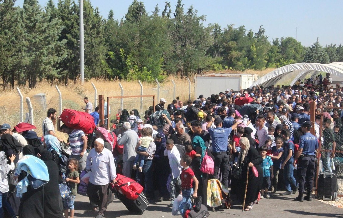 AB'den Türkiye'ye mülteciler için 1 milyar euroluk söz!