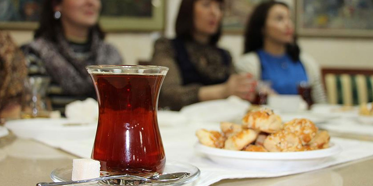 Kaymakamlıktan okullara 'tasarruf' talimatı: Öğretmenlerin çay makinesine göz dikmişler