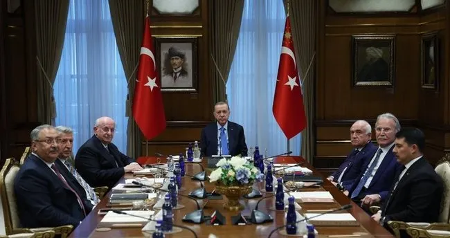 Cumhurbaşkanlığı YİK üyelerinden Erdoğan'a uyarılar: Bürokrasi siyaseti teslim aldı