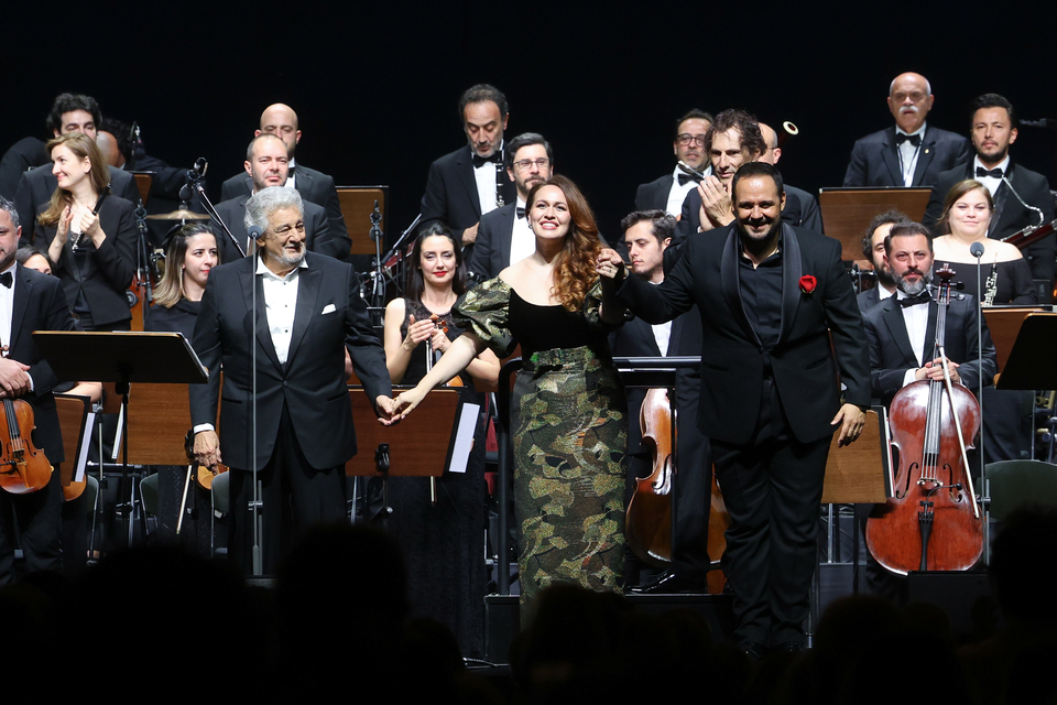 Dünyanın en büyük seslerinden Plácido Domingo İstanbullularla buluştu