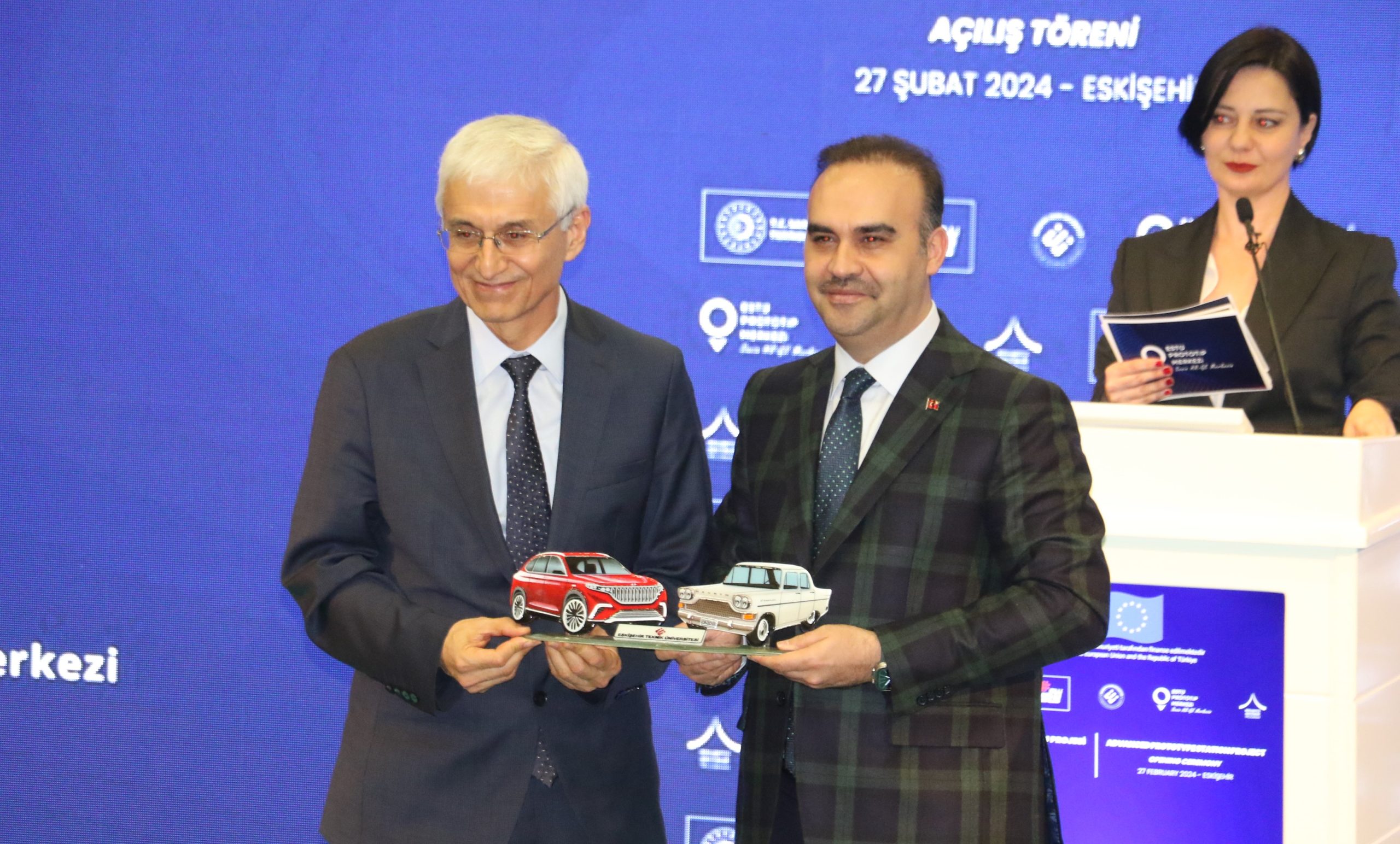 Bakan Kacır: Türkiye, yatırımcılar için karlı ve güvenilir bir adrestir