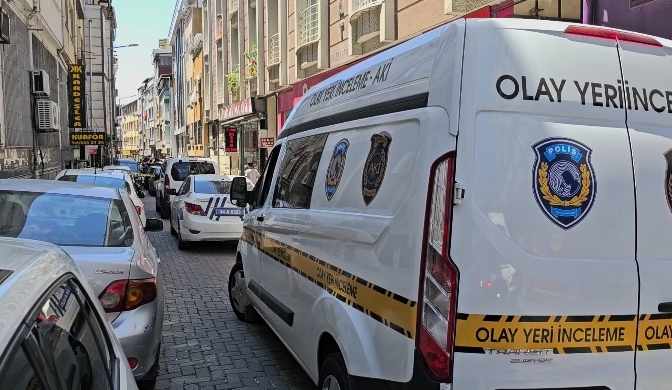 Bayrampaşa'da çevik kuvvet polisi evinde ölü bulundu