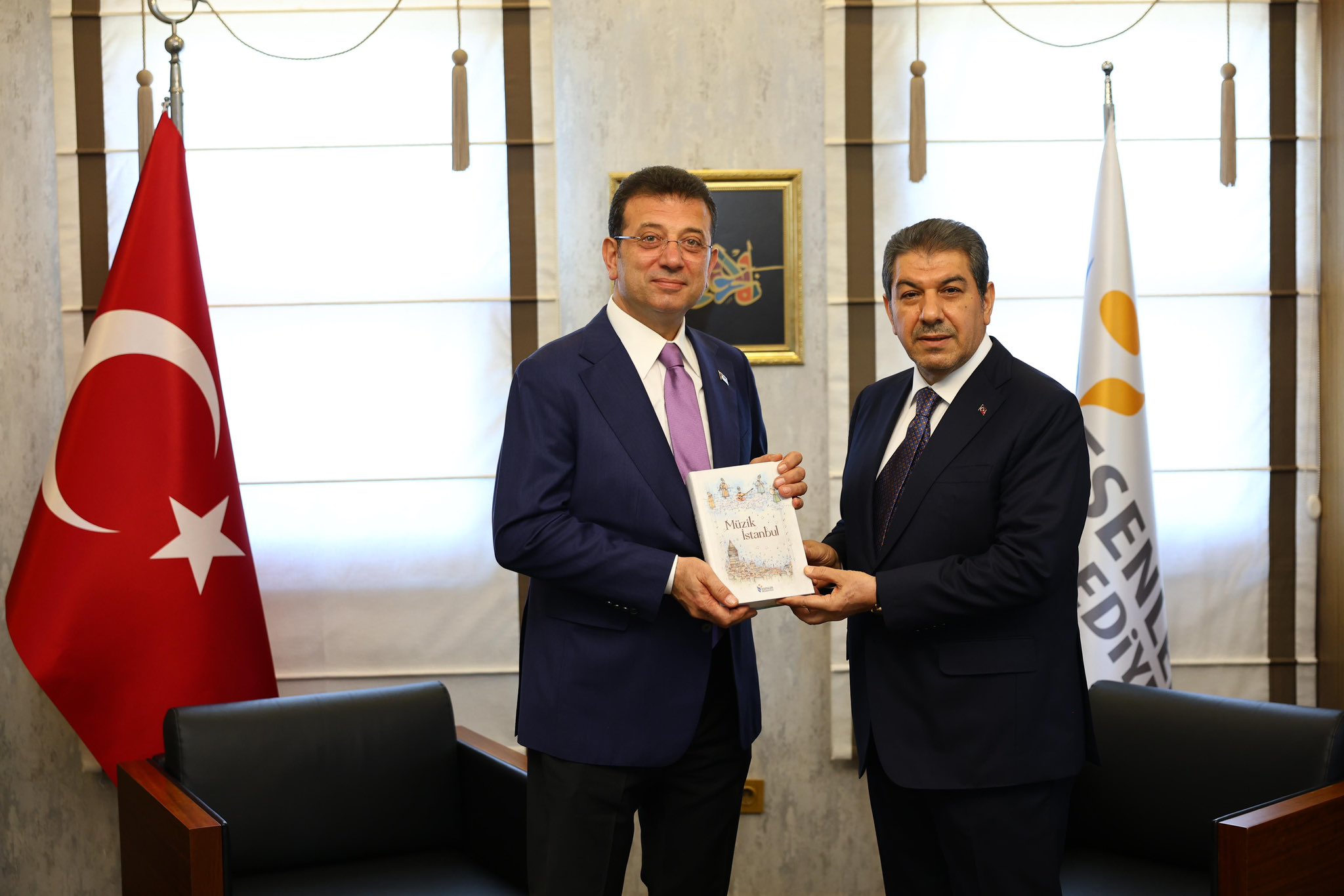 Yeni dönem, yeni üslup: Göksu'dan İmamoğlu'na sıcak karşılama!