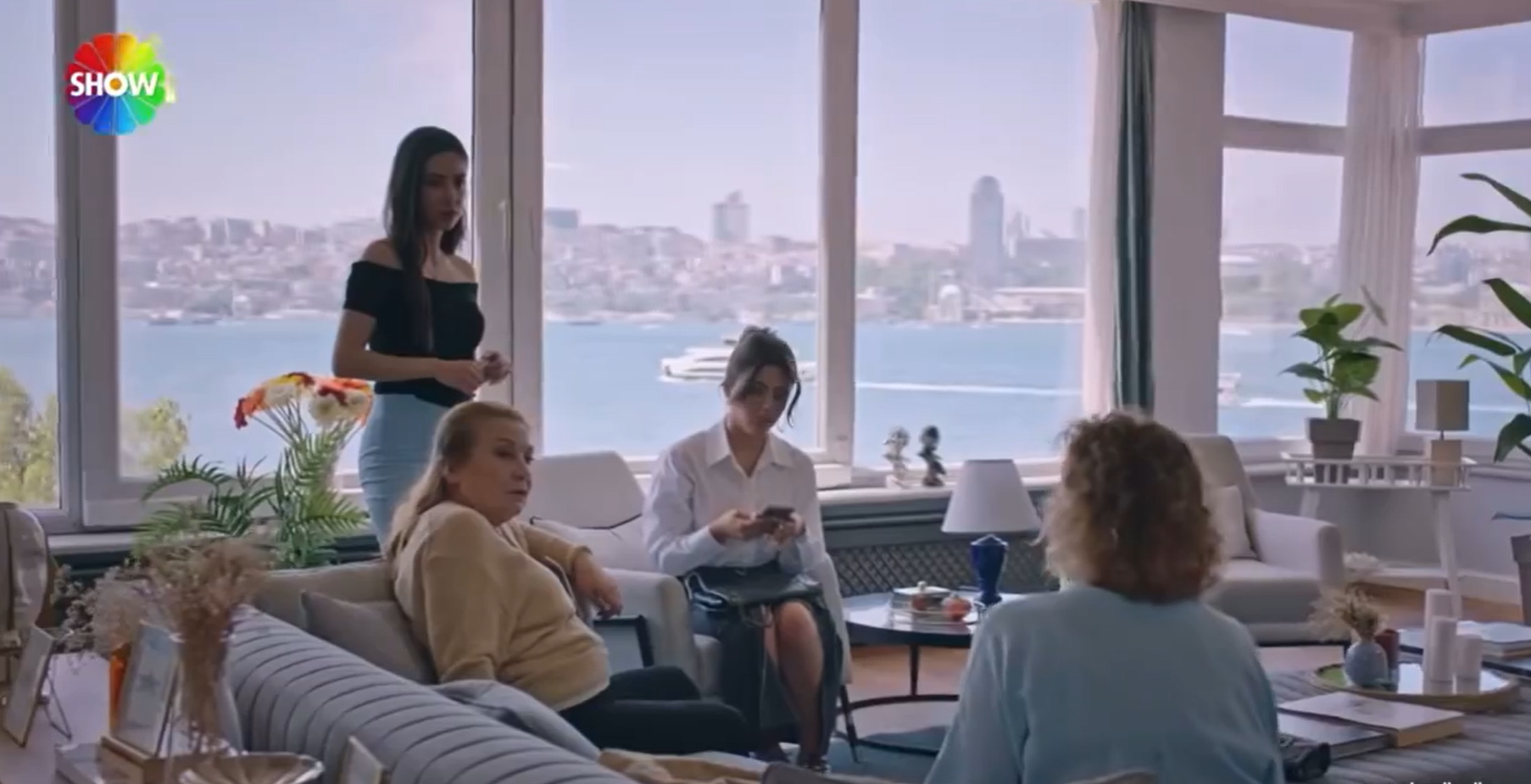 Onaylı randevu sistemi Kızılcık Şerbeti'nde: Bakan Koca teşekkür etti, vatandaşlar gönderisinin altında isyan etti