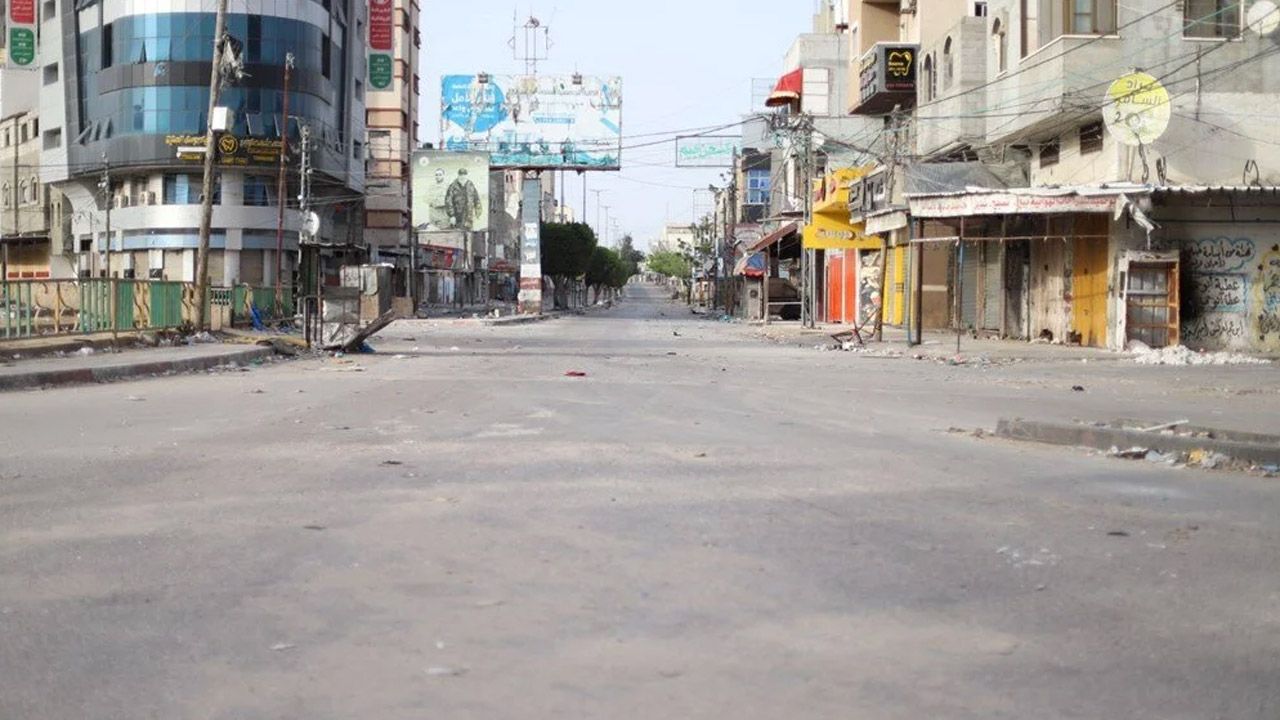 İsrail'in saldırıları sonrası Refah hayalet kente döndü: 1 milyon Filistinli göç etmek zorunda kaldı