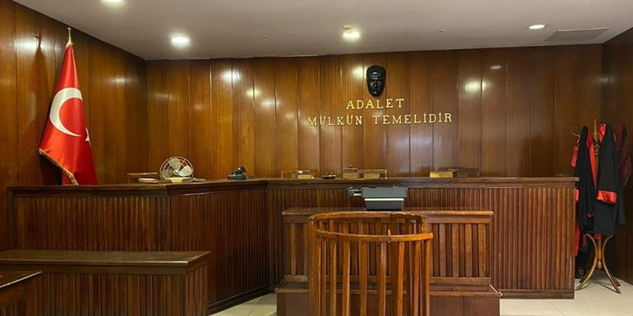 Lapseki’de, bakan yardımcısına hakaretten iki günde 120 dava görüldü